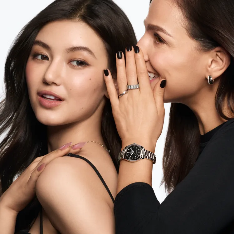 OMEGA推出全新Aqua Terra 30毫米系列。品牌提供