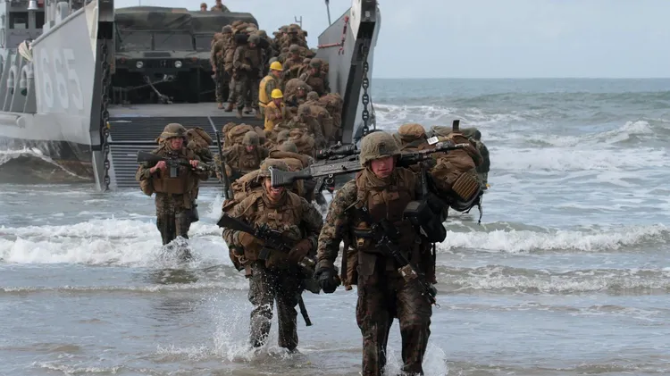 美國海軍陸戰隊是美國海外作戰的主力部隊。圖為美國海陸演練登陸作戰。翻攝USMarineCorps
