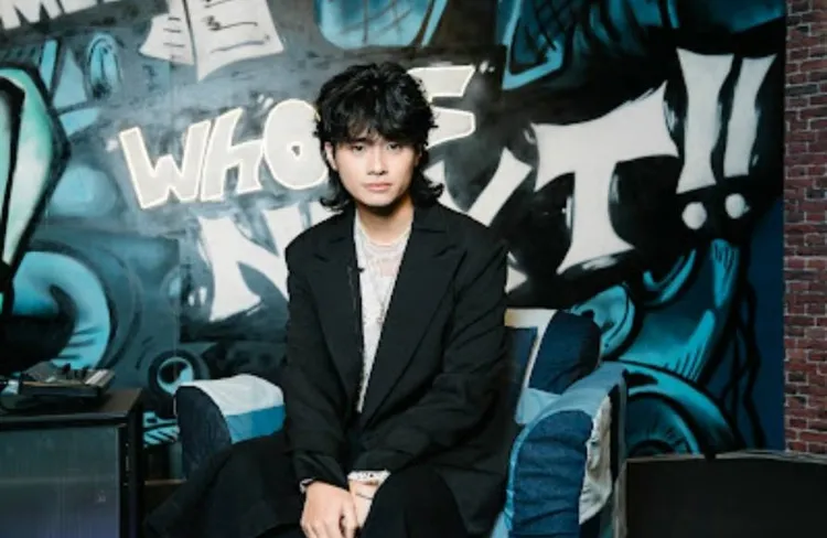 李浩瑋談到感情話題一臉困惑，「反差萌」表露無遺。踢帕娛樂提供