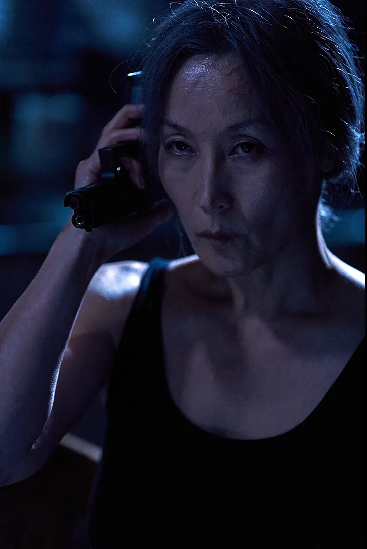 李慧英片中飾演傳奇殺手瓜角的中年時期，大展拳腳功夫剷除社會敗類。鴻聯國際提供