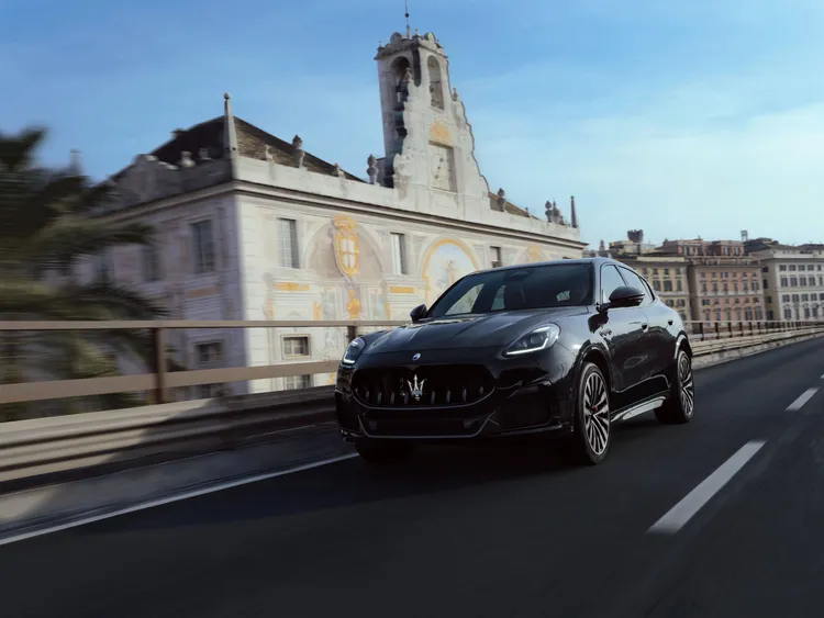 圖為搭載海王星引擎的強悍性能旗艦版本 Grecale Trofeo車型。原廠照片