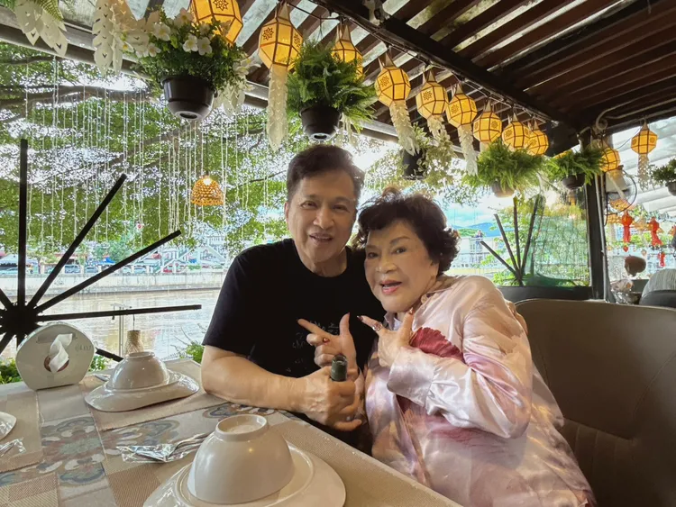 阿姑和老公李朝永到泰國散心。李朝永提供