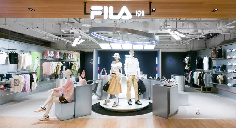 FILA位於台中勤美誠品綠園道以及台北SOGO復興館的門市煥新改造。品牌提供
