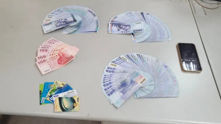 警方查獲相關證物。警方提供