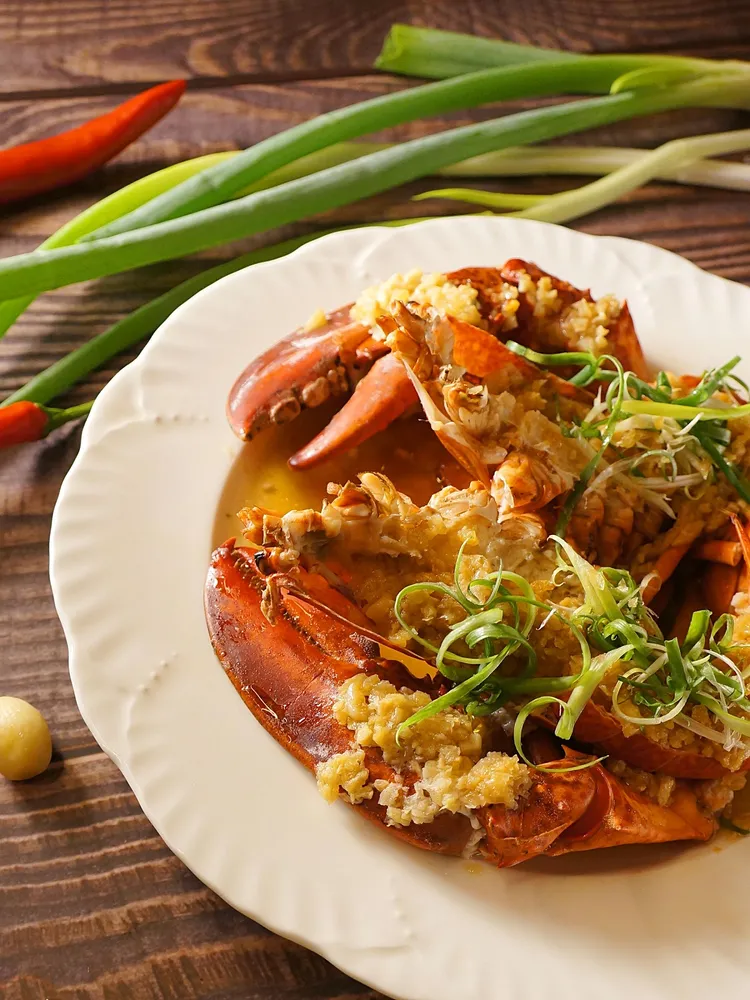 「波士頓龍蝦套餐」每人原價2880元、限時優惠價1880元。業者提供