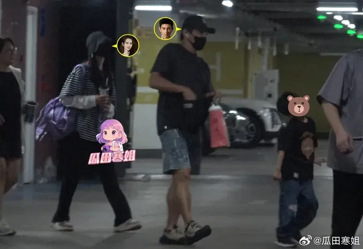 中國網友在微博曝光吳奇隆一家三口同框畫面。翻攝自「瓜田寒姐」微博