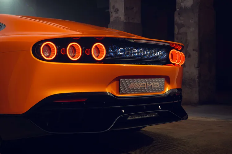 全新高性能電池 HP.EB 僅需 5 分鐘充電，即可擁有 400 公里（WLTP）續航里程。原廠照片