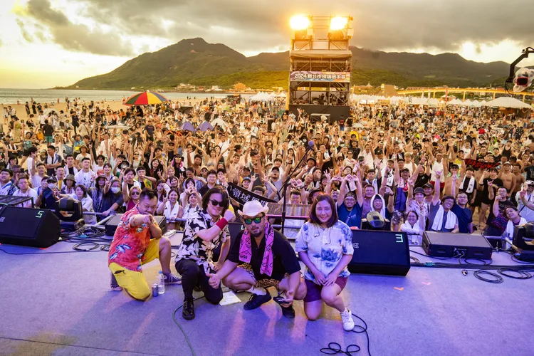 「貢寮海洋音樂祭」將於7月26日至27日在風光明媚的貢寮福隆海水浴場沙灘盛大展開。觀光局提供