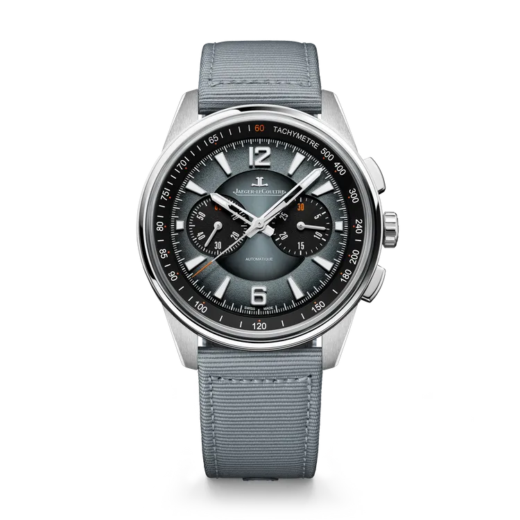 積家Jaeger-LeCoultre Polaris Chronograph計時腕錶海洋灰色款，42mm，精鋼錶殼，海洋灰色漆面錶盤，藍灰色帆布錶帶，積家761型自動上鍊機械機芯，動力儲存65小時，防水深度100米。品牌提供