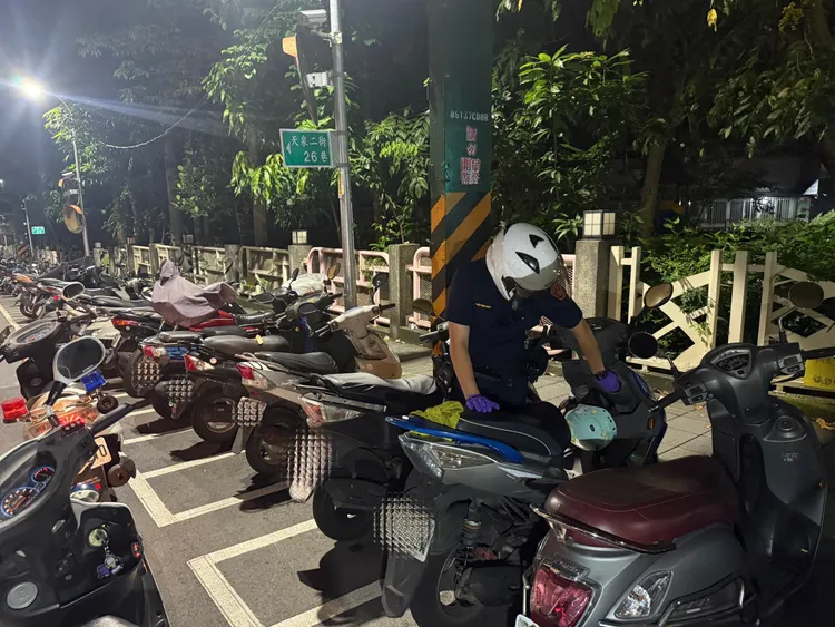 陳婦平常買菜車不翼而飛，報案後2小時即找回，稱讚警方辦案效率真高。翻攝畫面