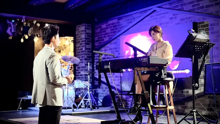 王瞳（右）坦言角色層次豐富、情緒轉折大，感謝對手演員曾子益的情緒回饋。民視提供