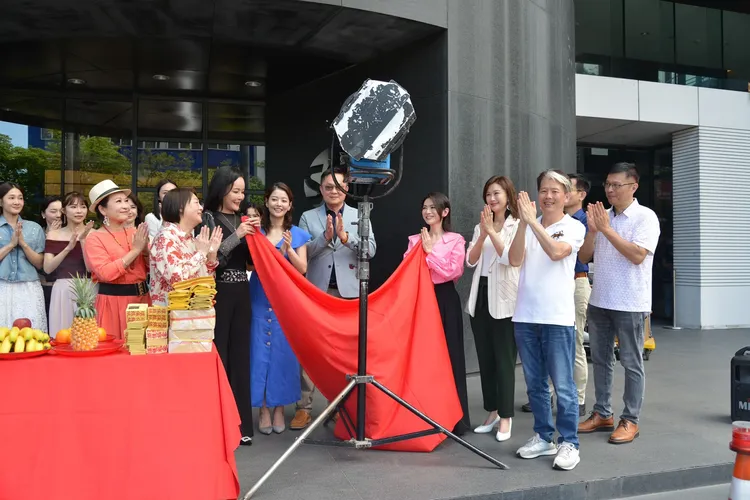 《百味人生》熱鬧開鏡。三立提供