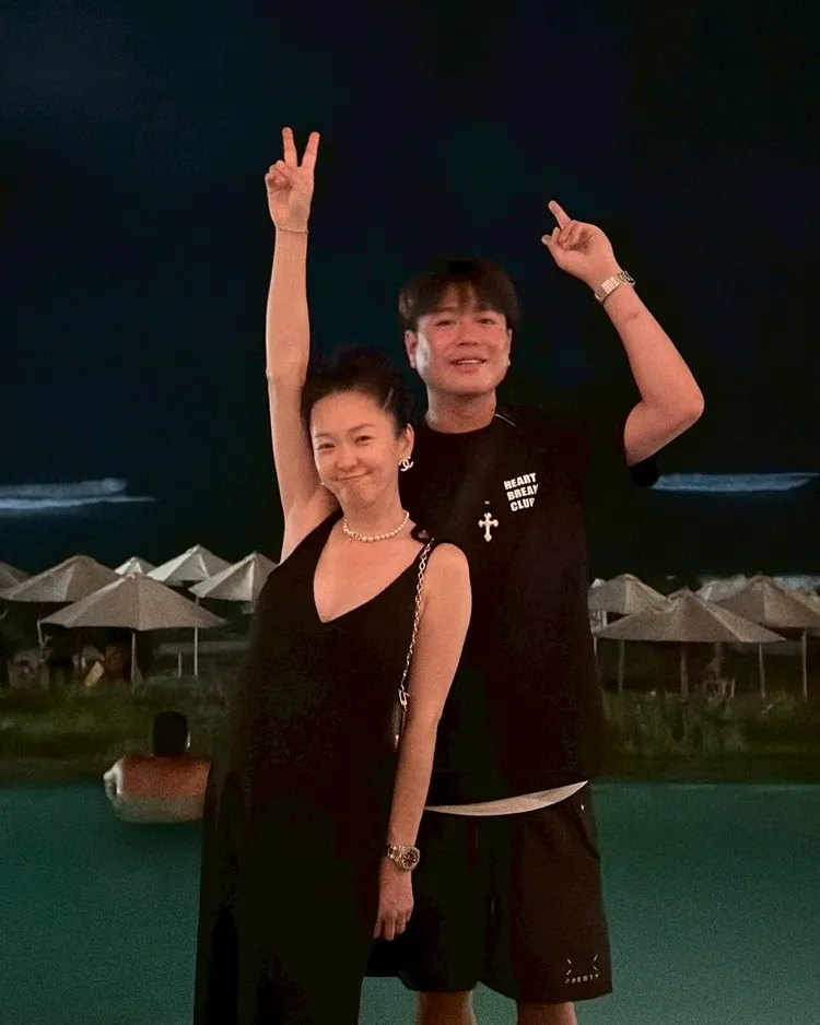 六月與老公李易同遊峇里島。翻攝六月Threads