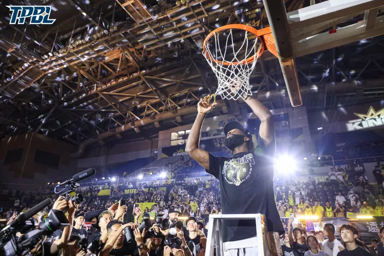 曼尼高剪籃網。TPBL