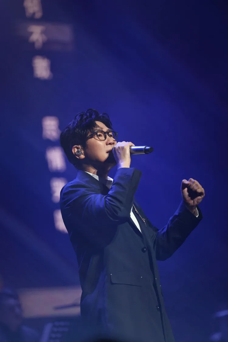 品冠演唱會邀千人齊唱生日快樂歌為兒子慶生。種子音樂提供