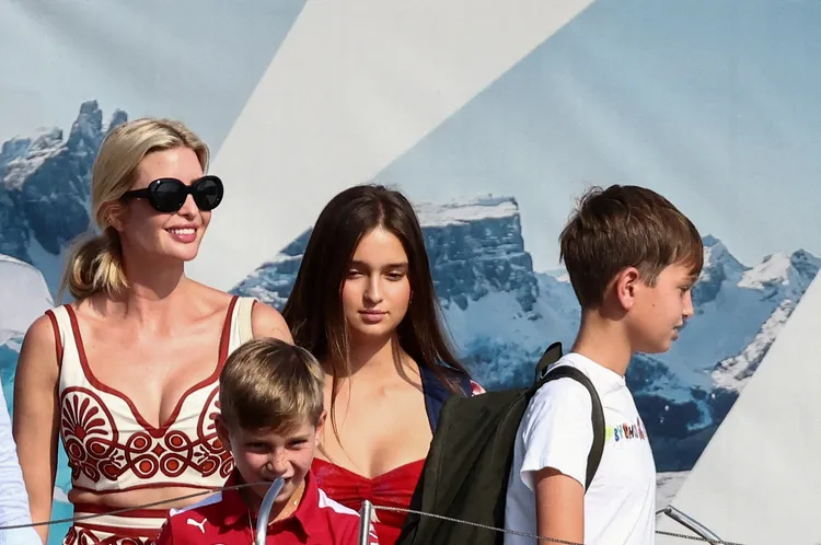 川普的長女伊凡卡（左）已先抵達威尼斯。路透