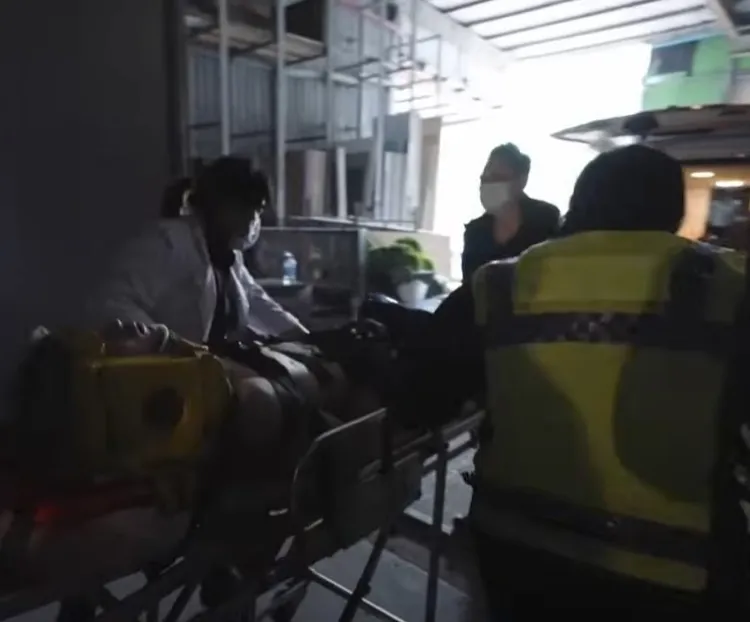 預告片中還有用救護車送醫畫面。翻攝拳願明星格鬥賽YT