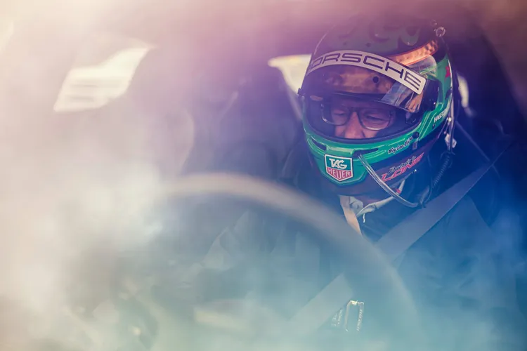 Patrick Long 在創下新高後表示：「我原本就預期 Taycan Turbo GT 的轉向表現會非常精準，但 Porsche Active Ride 主動式車高控制系統對車身動態的補償能力仍讓我驚艷。」原廠照片