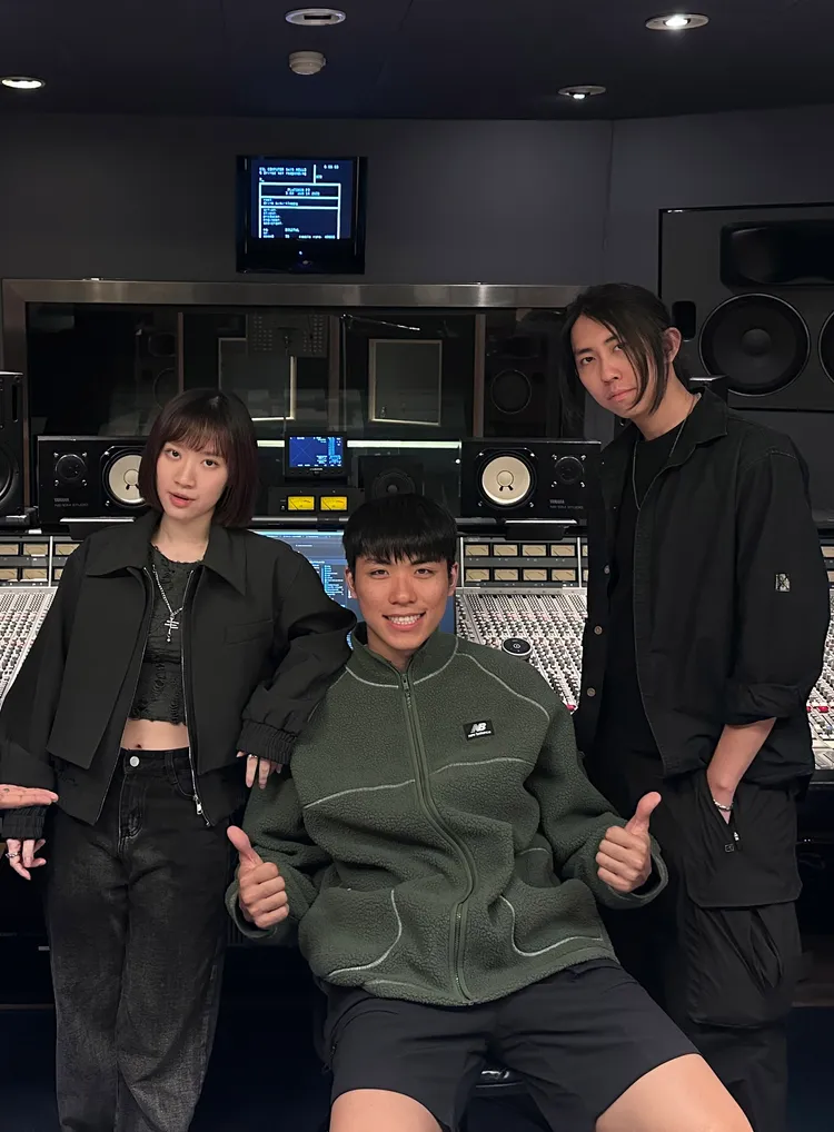 舒涵攜手新生代唱將王ADEN演唱新歌。本人提供