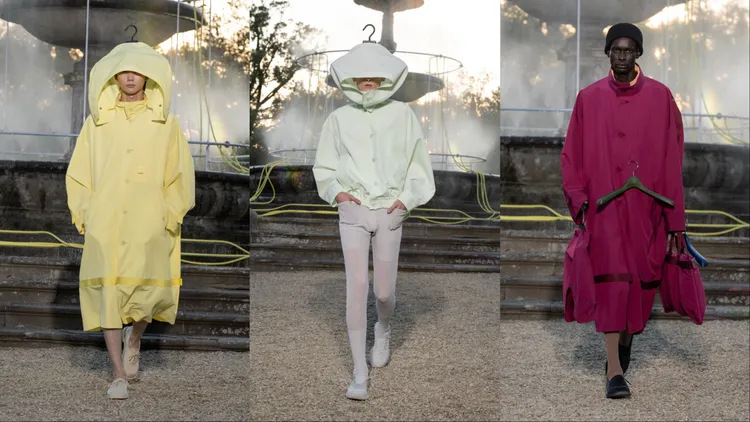 HOMME PLISSÉ ISSEY MIYAKE 2026春夏CARRIER CARRIED系列。品牌提供 