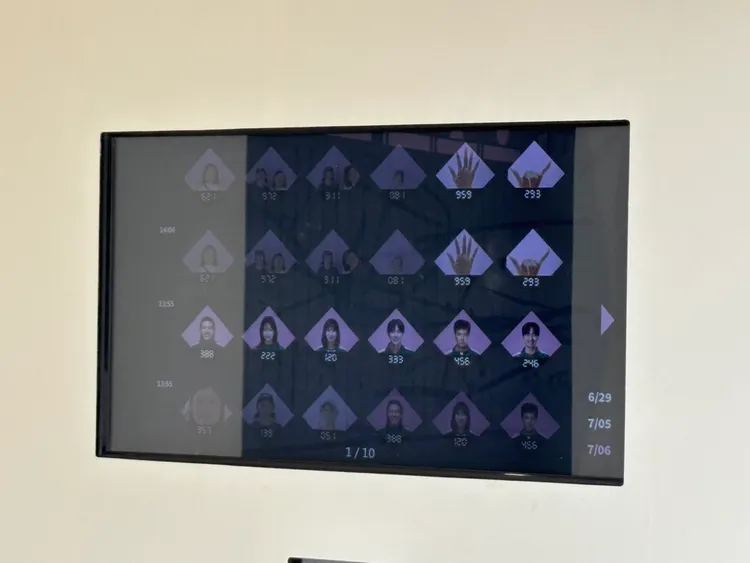 圖為在遊戲入口處設置的劇中人物參與遊戲表單。林欣恬攝