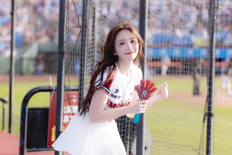 若潼展現高人氣。樂天桃猿提供