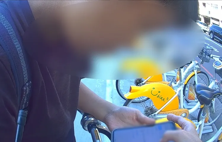 林姓少年透過警方協助，設定YouBikeg APP設定。翻攝畫面