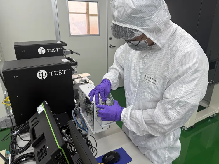 雲嘉南分署與成大合作開設半導體職訓課程，吸引不少民眾報名。分署提供