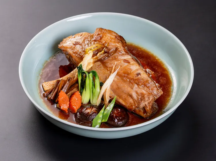 山里日本料理推出黑鮪魚燉煮。業者提供