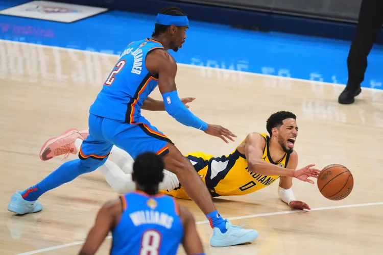 哈利波頓第1節就受傷。 美聯社