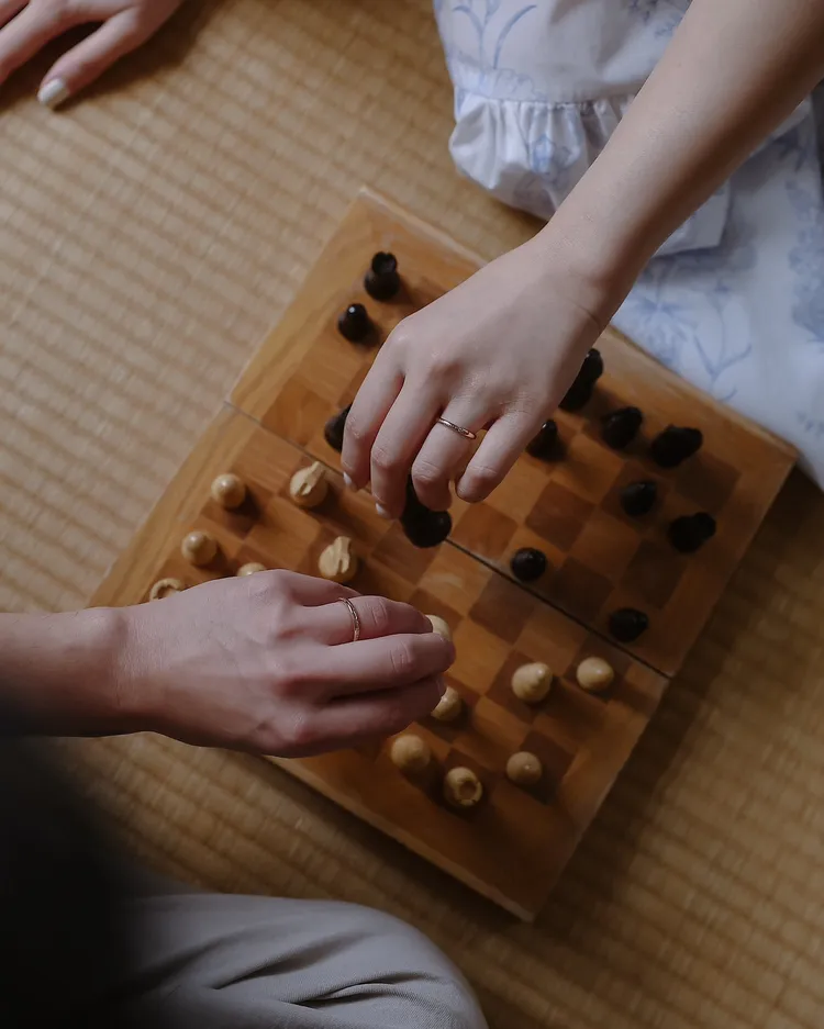 劉品言、連晨翔曬出結婚對戒。翻攝劉品言FB