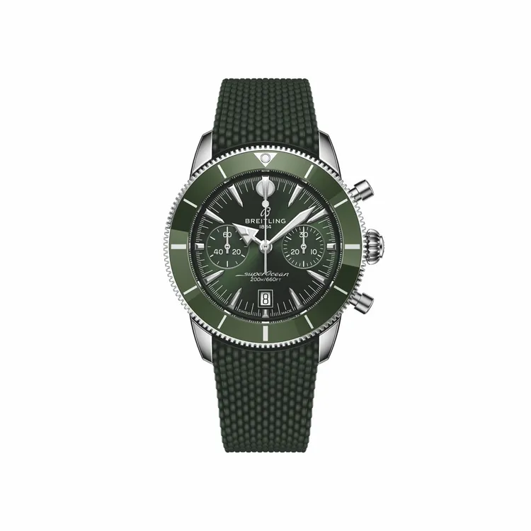 百年靈Superocean Heritage B01 Chronograph 42計時碼錶，綠色錶盤搭配綠色橡膠錶帶，24萬9000元。品牌提供