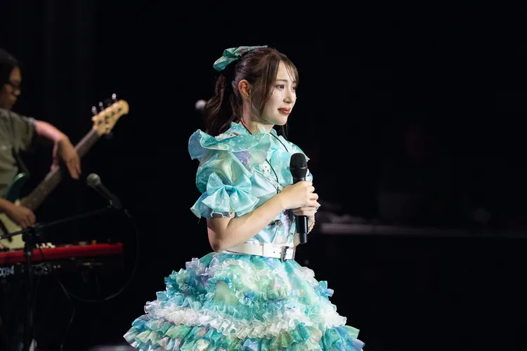 茉ひる Mahiru換上水手服。Liestear Photography、ICON Promotions提供