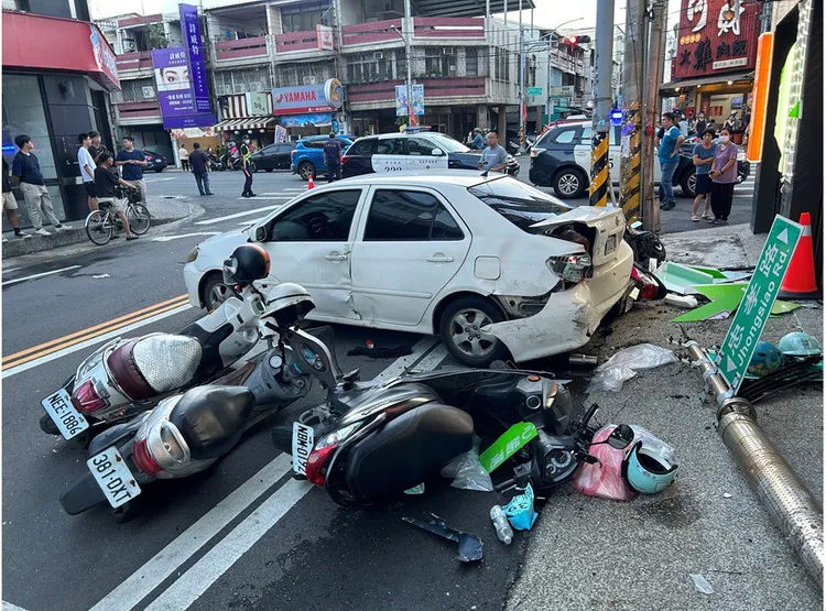 飛車追逐只為10萬元債務，雲林地檢偵結將肇事5人提起公訴，建請量處7年以上徒刑。民眾提供