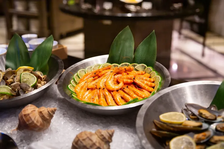 台北萬豪Garden Kitchen下午茶極鮮海物區。業者提供