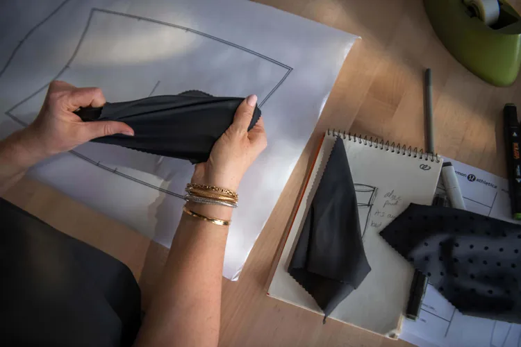 Align系列的核心為品牌獨家研發的Nulu面料。品牌提供