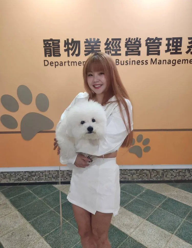 比熊赴大學當講師。台北海大提供