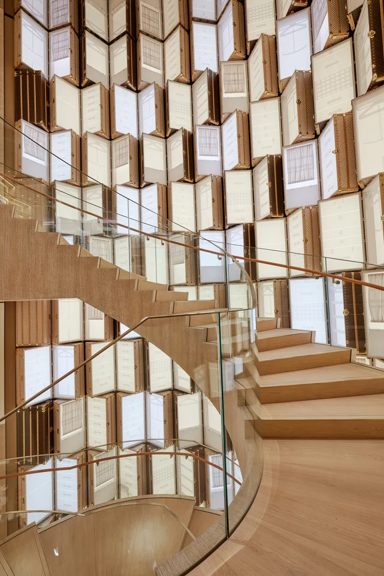 LV澳門四季酒店專門店的樓梯是一大設計亮點。品牌提供