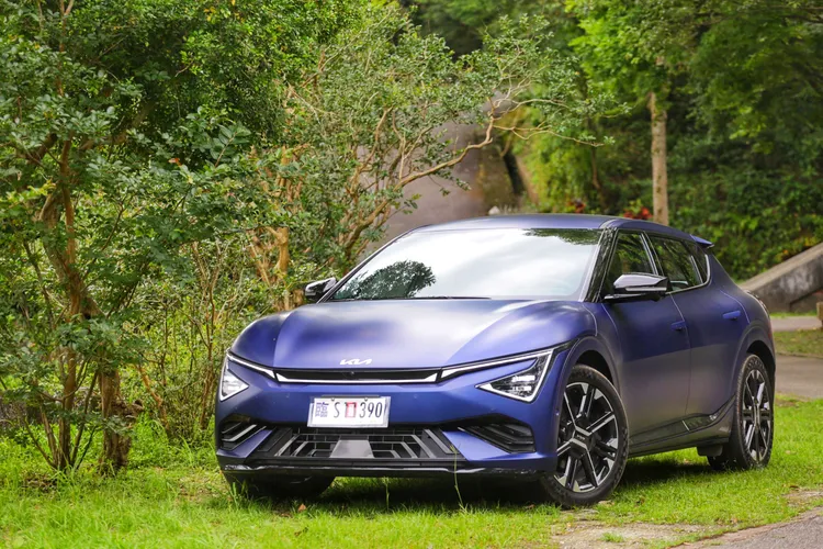 The new EV6 對 NVH 靜肅性也下足功夫，尤其針對電驅動系統進行優化，並擴大吸音材料的覆蓋面積。林浩昇攝