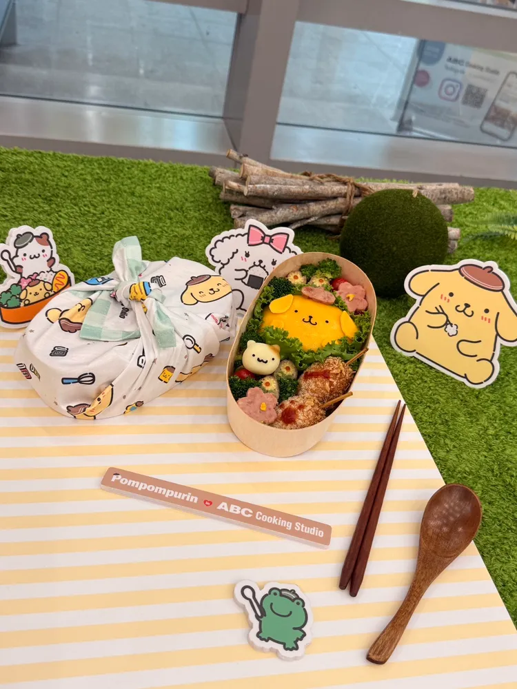 布丁狗的野餐日隨課附贈聯名風呂敷， 還能學到包裝術，作完打包直接野餐去。陳揚盛攝