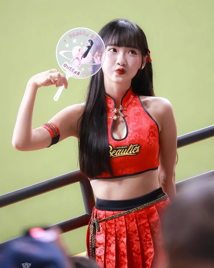 昆娜是味全龍啦啦隊人氣成員。翻攝昆娜IG