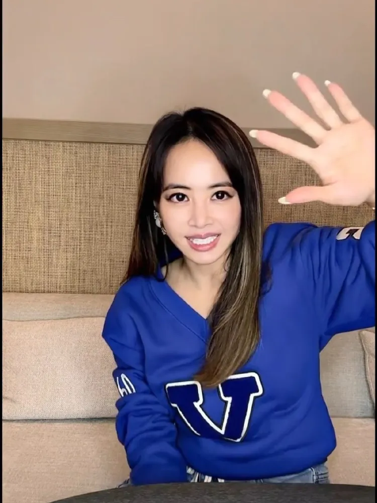 Jolin直播親自解謎新專輯彩蛋。翻攝微博