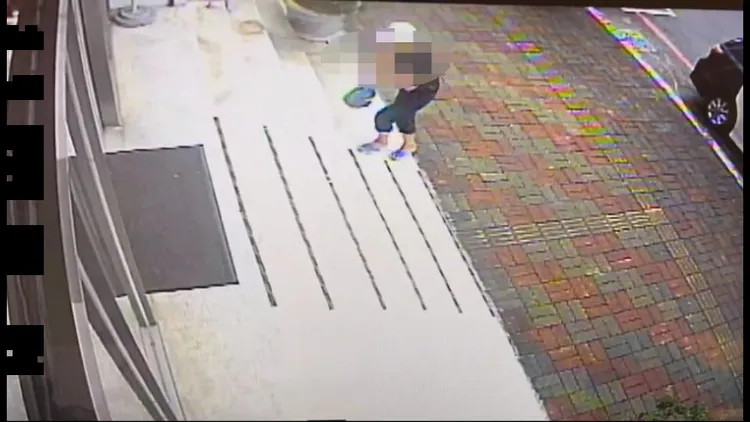 董嫌竊取腳踏車後因帳戶遭人盜領到派出所報案，結果自投羅網。民眾提供