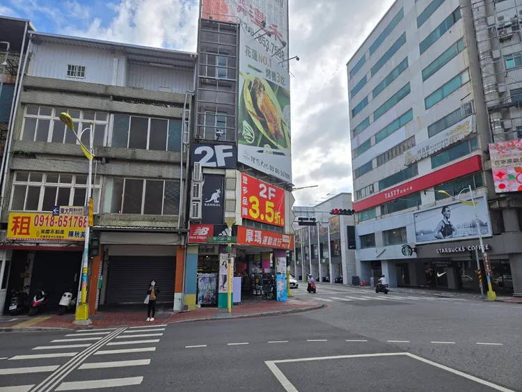 花蓮市區金三角非假日不見遊客非常冷清。李光濱攝