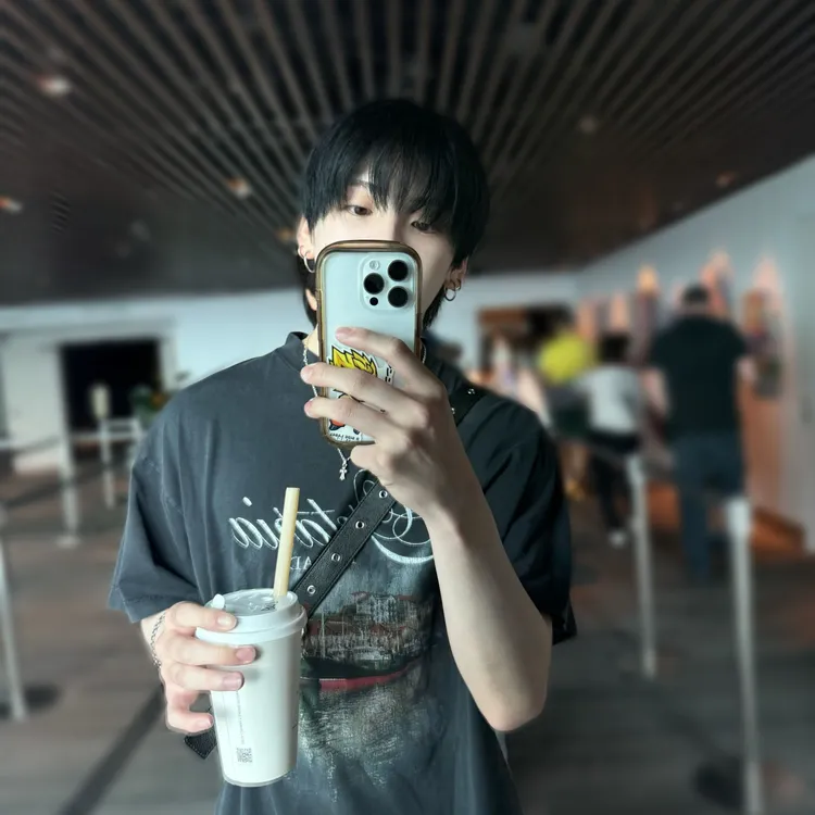 YUMA對台灣奶茶讚不絕口。翻攝&TEAM Weverse