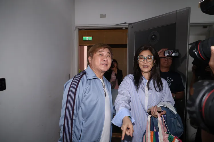 丁柔安探班老婆胡瓜的記者會。娛樂中心攝