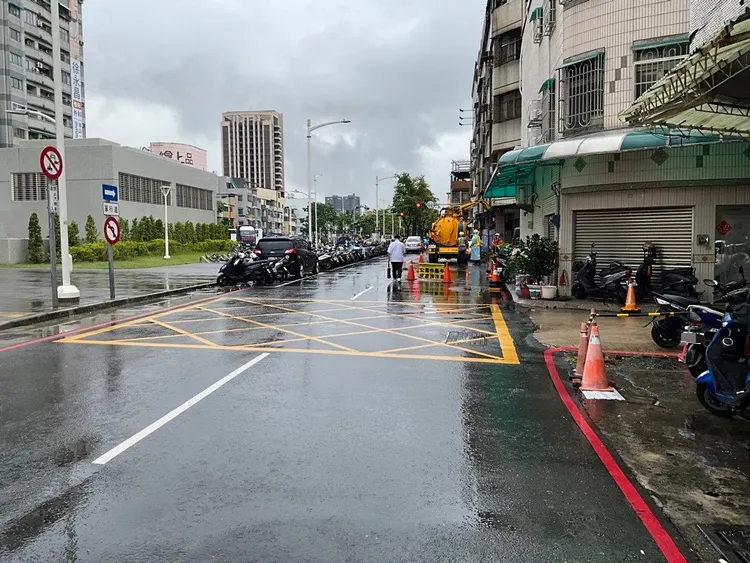 車禍現場。翻攝畫面