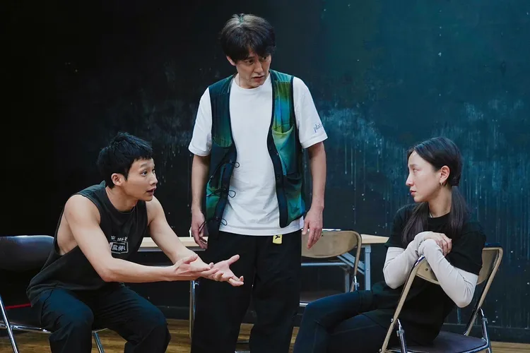 黃冠智和張寗赴日排練舞台劇《流浪樹》。影一製作所提供