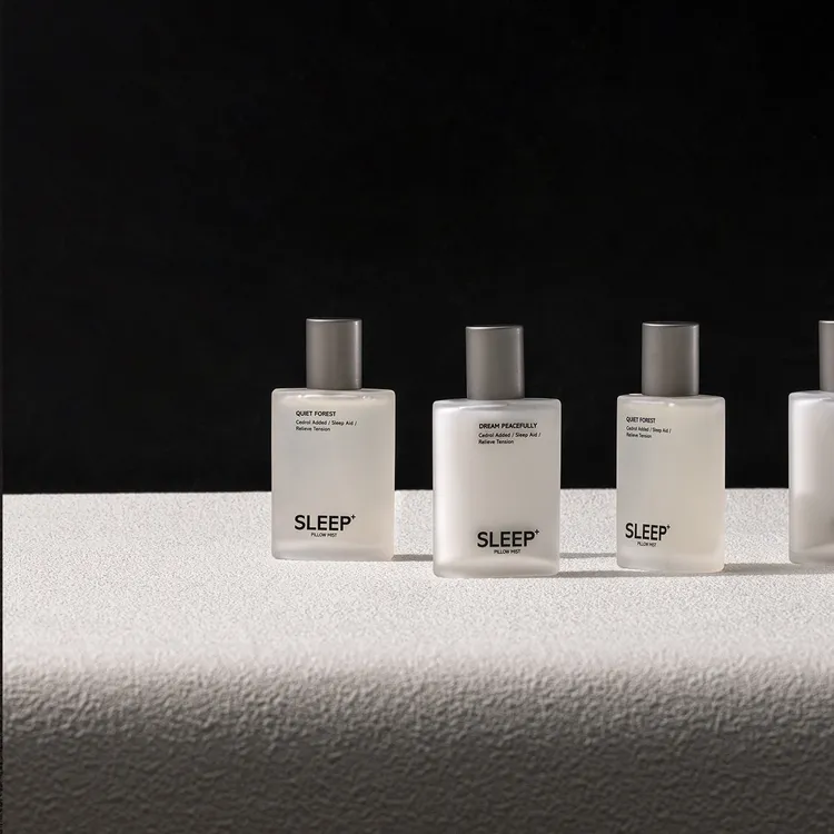 VCool推出「天然哄睡小白瓶」α–Cedrol雪松醇睡眠噴霧。品牌提供