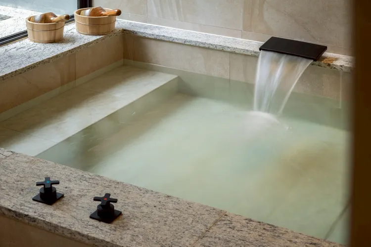 蘇卡利漫活以「隱世奢旅」為概念，僅規劃共5間客房與套房。雲品國際提供